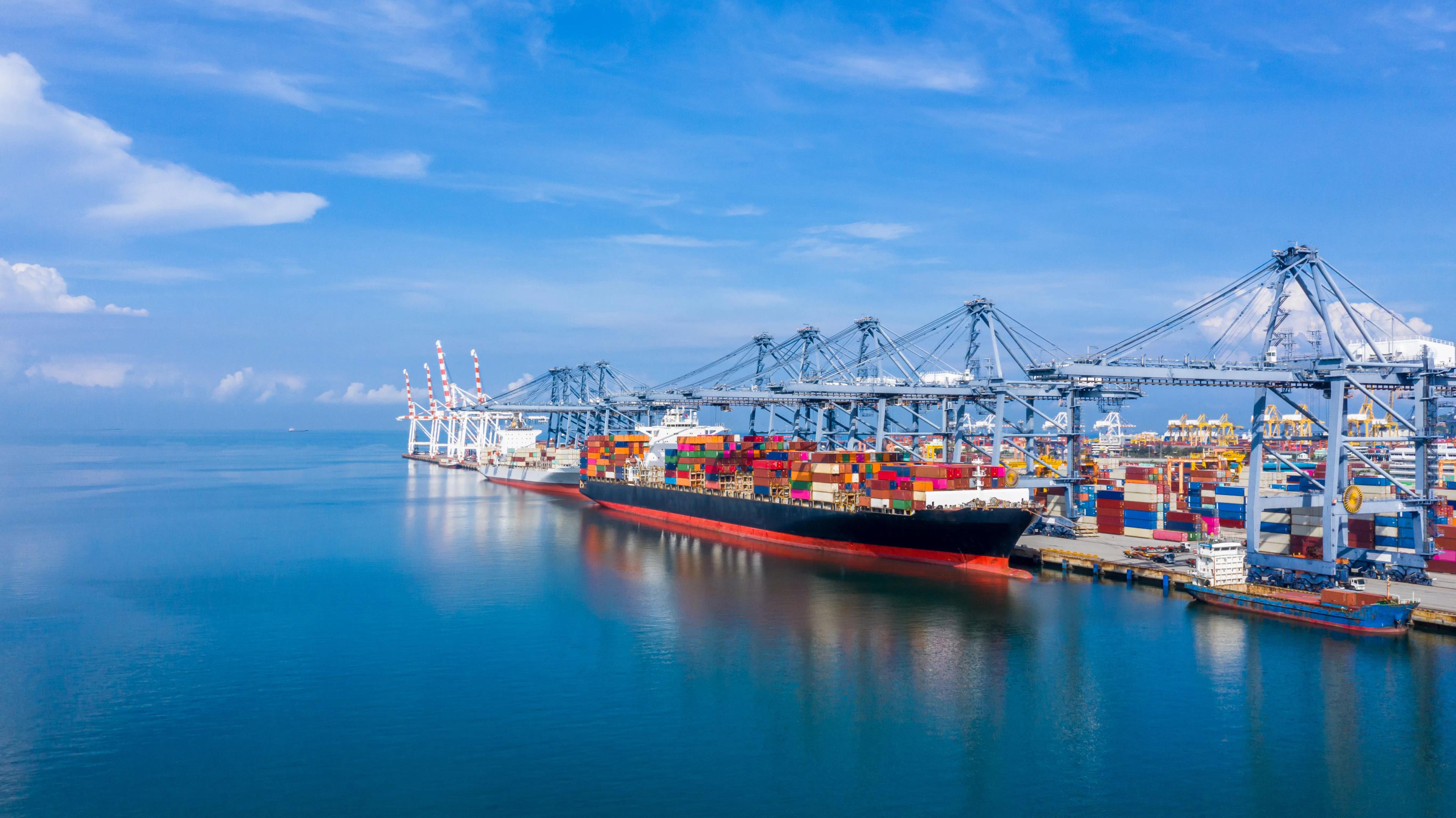 Ports & Shipping